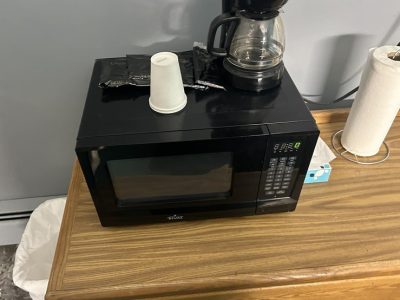 Roo 35, 1 Queen, picture 7 REV 2