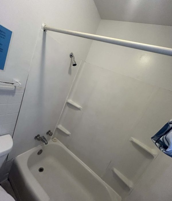 Room15, 2 Queens,picture 1 REV 2